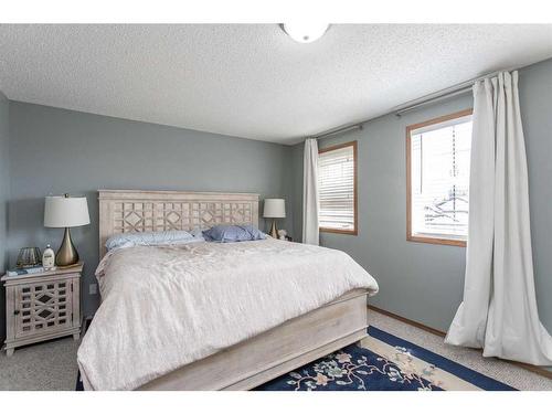 19 Jones Crescent, Red Deer, AB - Indoor Photo Showing Bedroom