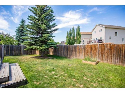 19 Jones Crescent, Red Deer, AB - Outdoor With Backyard