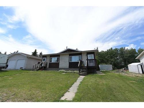 2222 22 Avenue, Delburne, AB - Outdoor