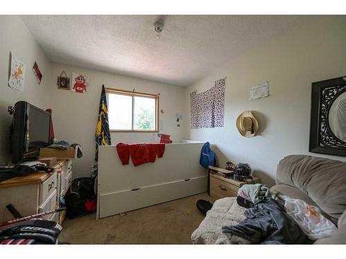 2222 22 Avenue, Delburne, AB - Indoor Photo Showing Bedroom