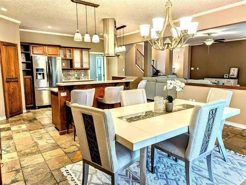 1865 Barton Drive Sw, Slave Lake, AB - Indoor Photo Showing Dining Room