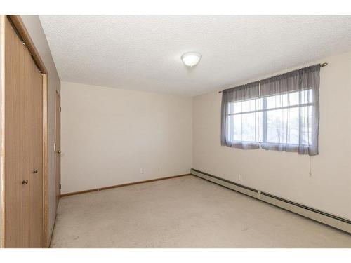 302-123 22 Avenue Ne, Calgary, AB - Indoor Photo Showing Other Room