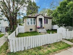 12338 82 Street NW Edmonton, AB T5B 2X2