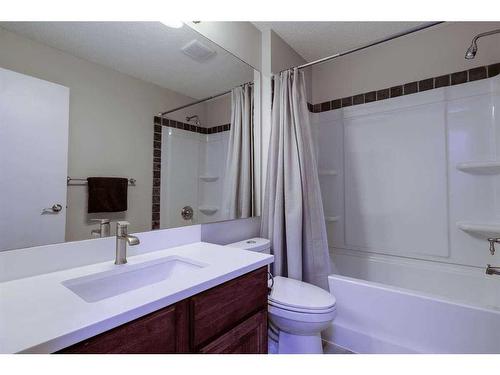 11 Glenbrook Place, Cochrane, AB - Indoor Photo Showing Bathroom