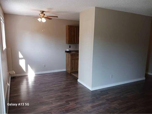 102-49 Bennett Street, Red Deer, AB - Indoor Photo Showing Other Room