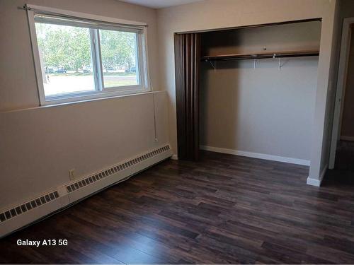 102-49 Bennett Street, Red Deer, AB - Indoor Photo Showing Other Room