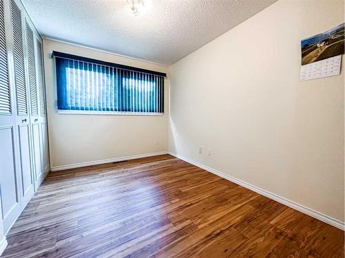 5011 72 Street, Stettler, AB - Indoor Photo Showing Other Room