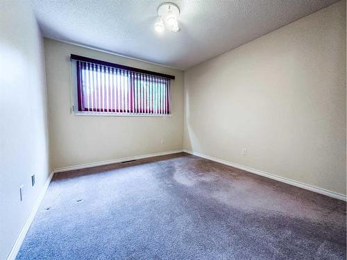 5011 72 Street, Stettler, AB - Indoor Photo Showing Other Room