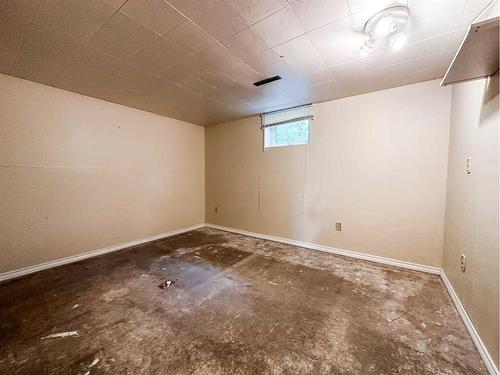 5011 72 Street, Stettler, AB - Indoor Photo Showing Other Room