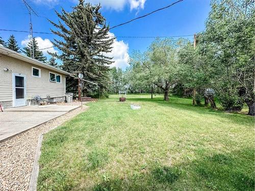 5011 72 Street, Stettler, AB - Outdoor