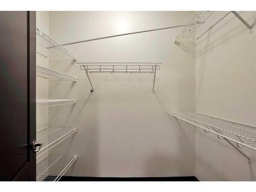 118 Birchcliff Lane, Birchcliff, AB - Indoor With Storage