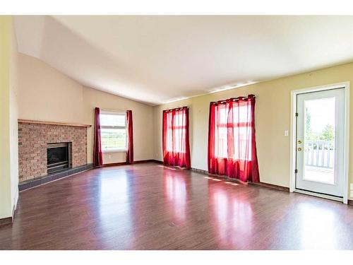 274030 Highway 53, Rural Ponoka County, AB - Indoor With Fireplace