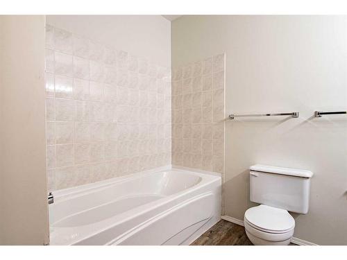 274030 Highway 53, Rural Ponoka County, AB - Indoor Photo Showing Bathroom