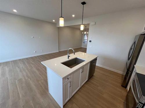 32 Lewiston View Ne, Calgary, AB - Indoor Photo Showing Kitchen