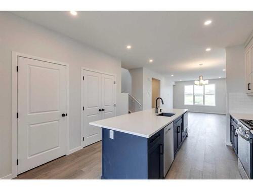 26 Edith Green Nw, Calgary, AB - Indoor Photo Showing Kitchen