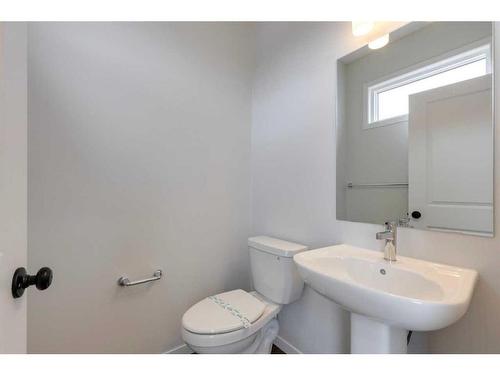 26 Edith Green Nw, Calgary, AB - Indoor Photo Showing Bathroom