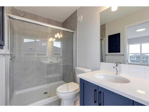 26 Edith Green Nw, Calgary, AB - Indoor Photo Showing Bathroom