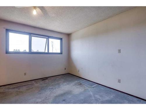 37578 Range Road 233, Rural Red Deer County, AB - Indoor Photo Showing Other Room