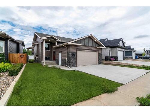 629 Vista Drive Se, Medicine Hat, AB - Outdoor With Facade