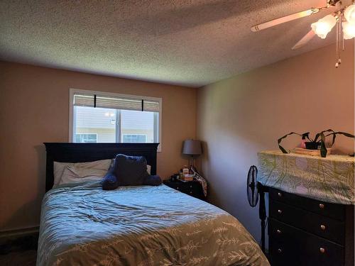 206-5812 61 Street, Red Deer, AB - Indoor Photo Showing Bedroom