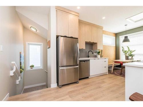 167 Ellington Crescent, Red Deer, AB - Indoor Photo Showing Kitchen With Stainless Steel Kitchen