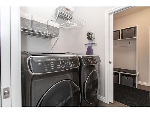 2 Traynor Close, Red Deer, AB - Indoor Photo Showing Laundry Room