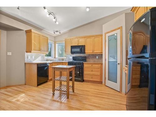 95 Dubois Crescent, Red Deer, AB - Indoor Photo Showing Kitchen