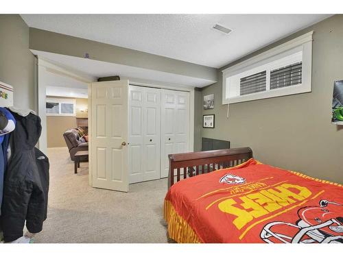 9 Ashmore Close, Red Deer, AB - Indoor Photo Showing Bedroom