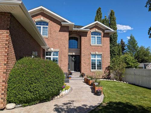 9 Ashmore Close, Red Deer, AB - Outdoor