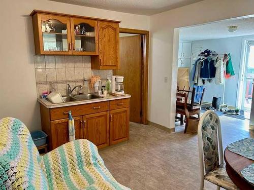 5215 54Th Ave, Bashaw, AB - Indoor Photo Showing Dining Room