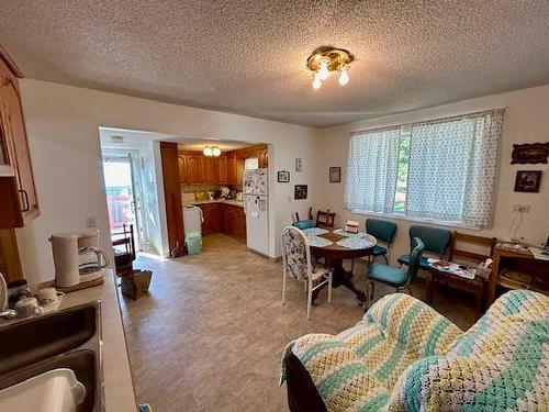 5215 54Th Ave, Bashaw, AB - Indoor Photo Showing Living Room