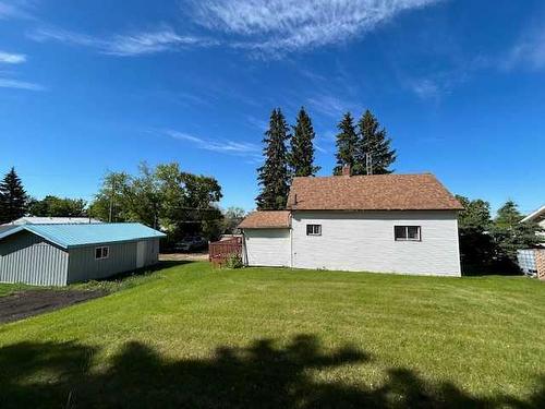 5215 54Th Ave, Bashaw, AB - Outdoor