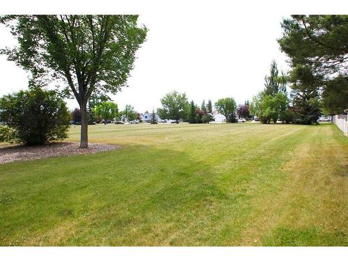 26 Eversole Crescent, Red Deer, AB 