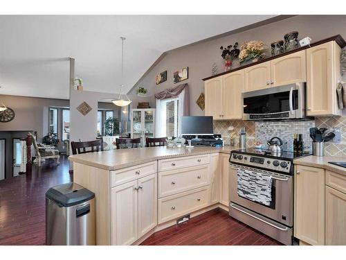 105 Dempsey Street, Red Deer, AB - Indoor Photo Showing Kitchen