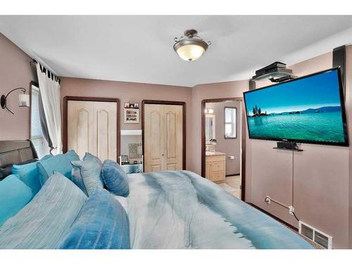 105 Dempsey Street, Red Deer, AB - Indoor Photo Showing Bedroom
