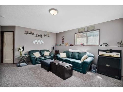 105 Dempsey Street, Red Deer, AB - Indoor Photo Showing Living Room