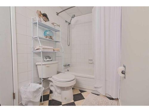 101-4814 46 Street, Red Deer, AB - Indoor Photo Showing Bathroom