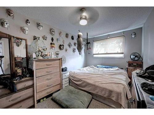 19 George Crescent, Red Deer, AB - Indoor Photo Showing Bedroom