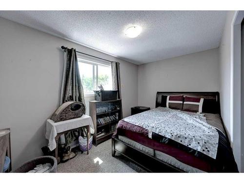 19 George Crescent, Red Deer, AB - Indoor Photo Showing Bedroom