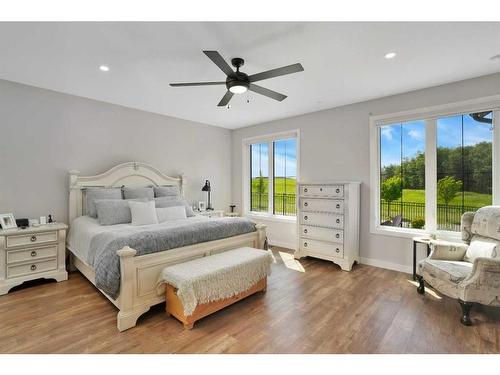 10 Sweetgrass Place, Sylvan Lake, AB - Indoor Photo Showing Bedroom