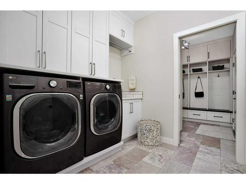 10 Sweetgrass Place, Sylvan Lake, AB - Indoor Photo Showing Laundry Room