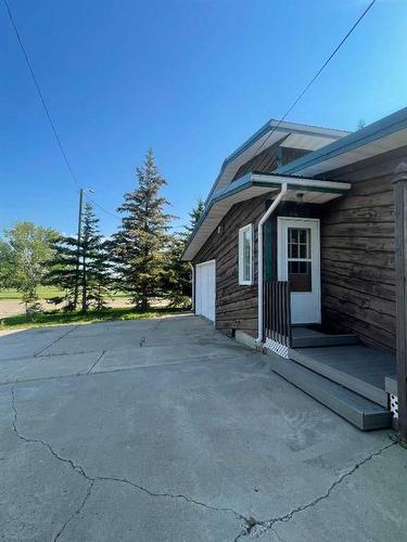 5018 Alexander Avenue, Coronation, AB - Outdoor