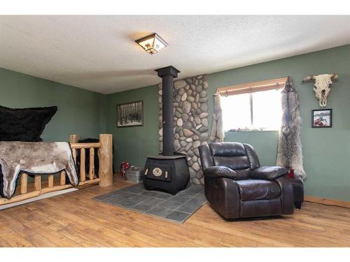 37247 Range Road 264, Rural Red Deer County, AB - Indoor With Fireplace