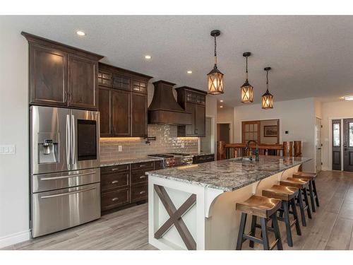 37247 Range Road 264, Rural Red Deer County, AB - Indoor Photo Showing Kitchen With Upgraded Kitchen