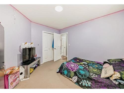 143 Lanterman Close, Red Deer, AB - Indoor Photo Showing Bedroom