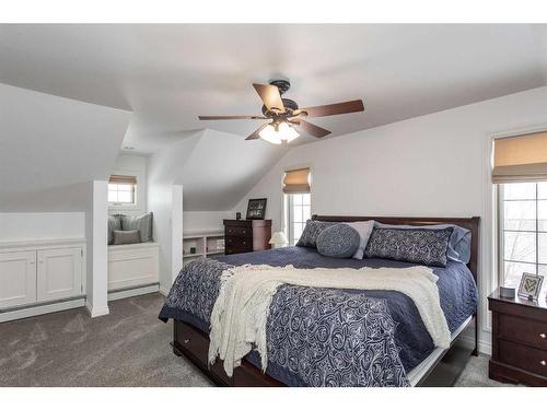 217-27111 Highway 597, Rural Lacombe County, AB - Indoor Photo Showing Bedroom