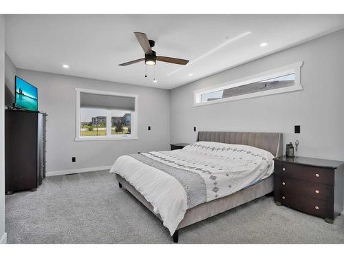 11 Cole Way, Sylvan Lake, AB - Indoor Photo Showing Bedroom