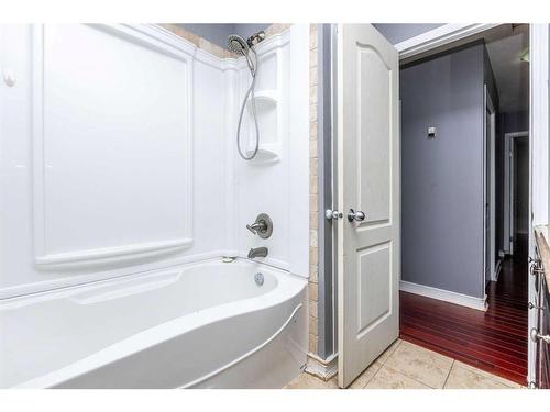 69 Nagel Avenue, Red Deer, AB - Indoor Photo Showing Bathroom