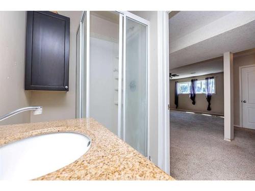 69 Nagel Avenue, Red Deer, AB - Indoor Photo Showing Bathroom