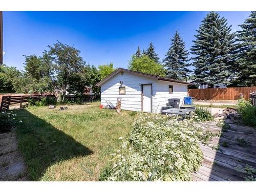 69 Nagel Avenue, Red Deer, AB - Outdoor